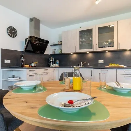 شقة Haus-seeblick-in-bosau-wohnung-2 *